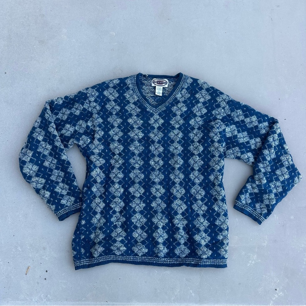 Vintage Y2K Classic V-Neck Blue Diamond Sweater